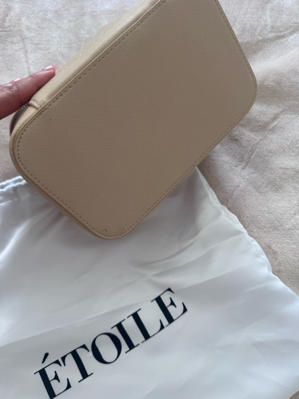Étoile Beige Structured Cosmetic Case - Neutral Travel Makeup Bag - Picture 8 of 8